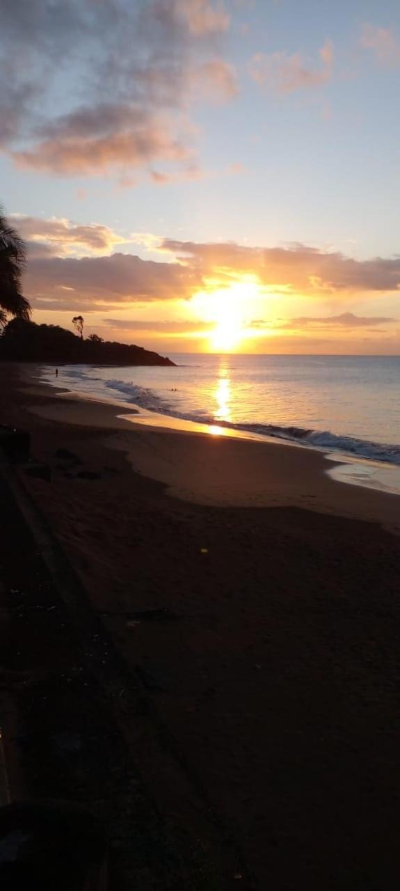 Au Coucher Du Soleil Deshaies Luaran gambar